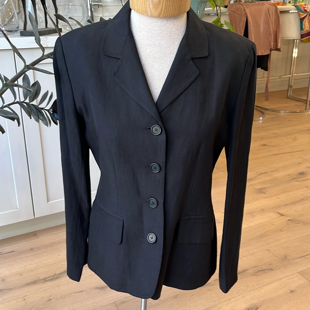 VGUC Henri Bendel of New York black silk and linen blend 4 button lined blazer